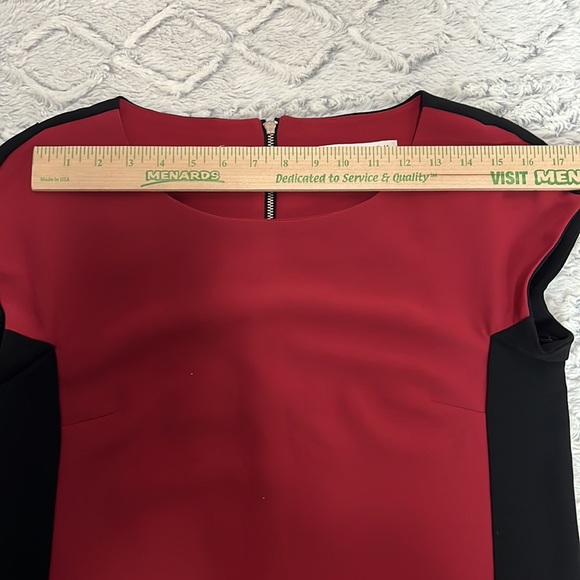 Trina Turk Burgundy and Black Sheath Dress Size 4 - Picture 6 of 8